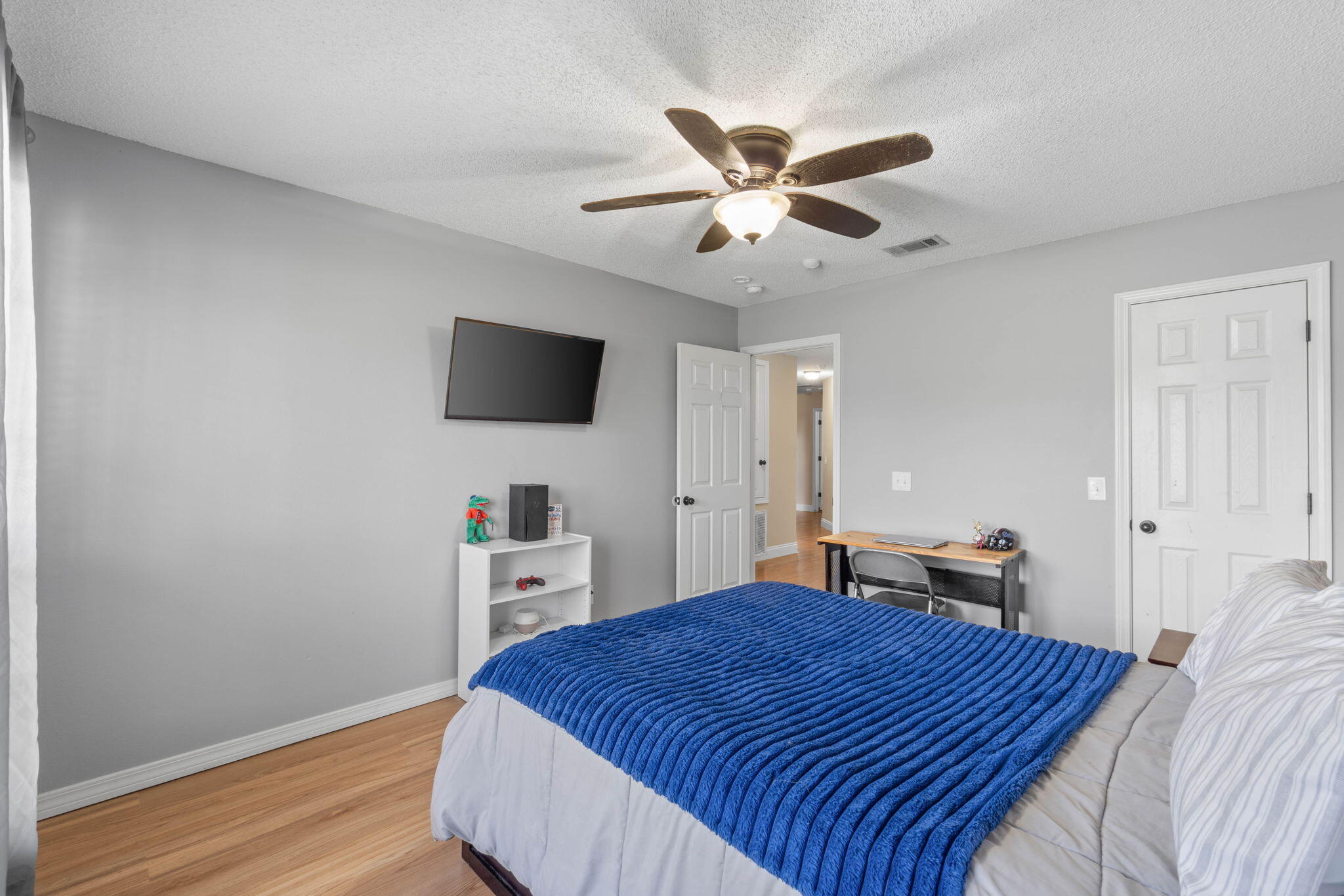 HOLLEY BY THE SEA - Residential
