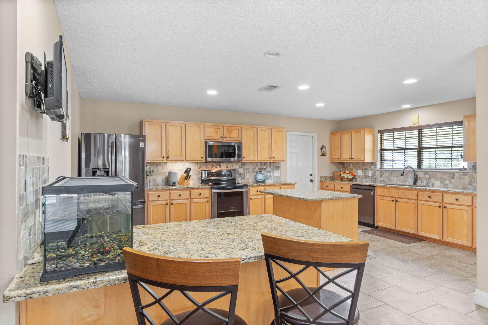 HOLLEY BY THE SEA - Residential