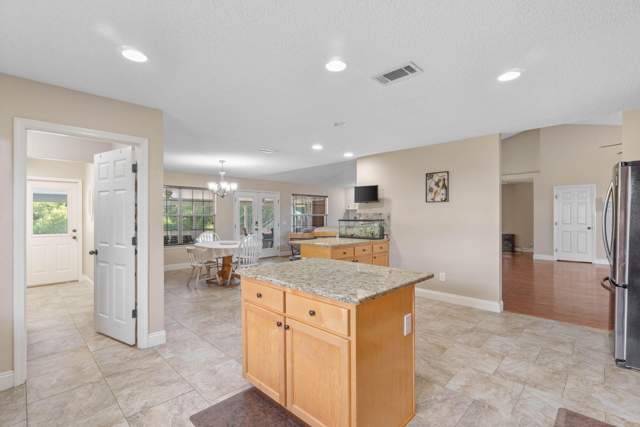 HOLLEY BY THE SEA - Residential