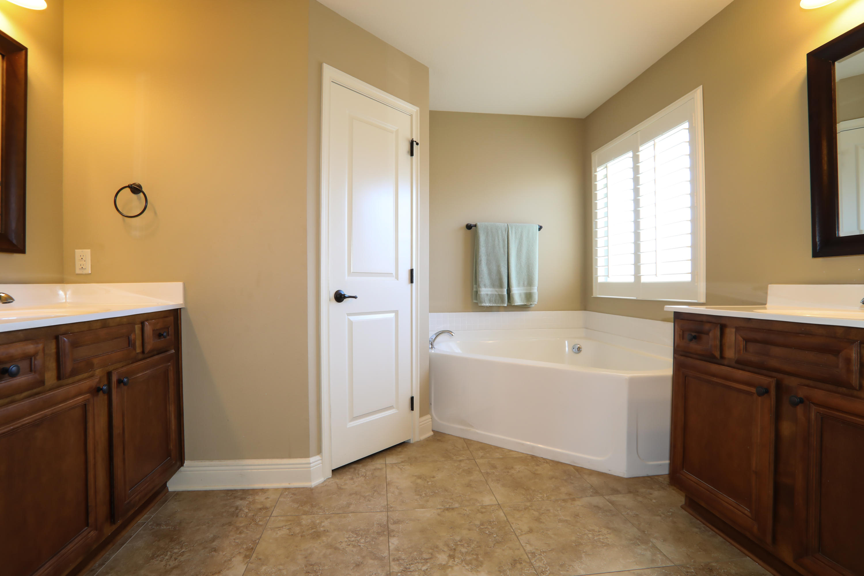 CREEKS EDGE THE - Residential