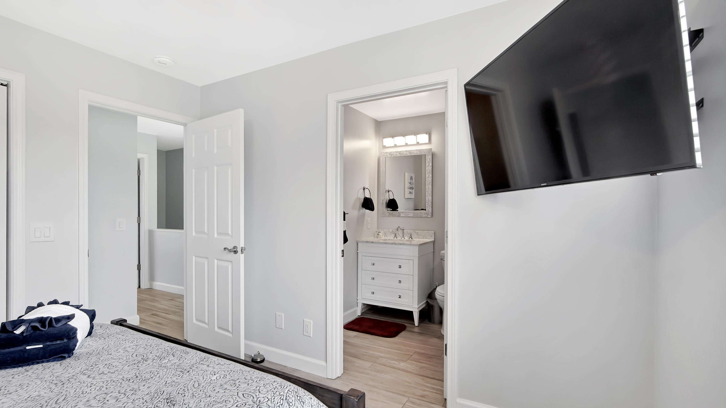 SUMMERLAKE TOWNHOMES - Residential