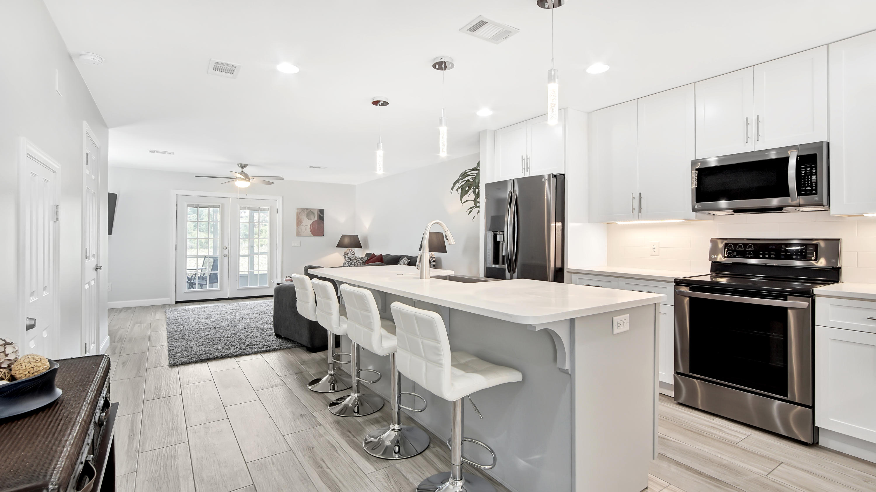 SUMMERLAKE TOWNHOMES - Residential