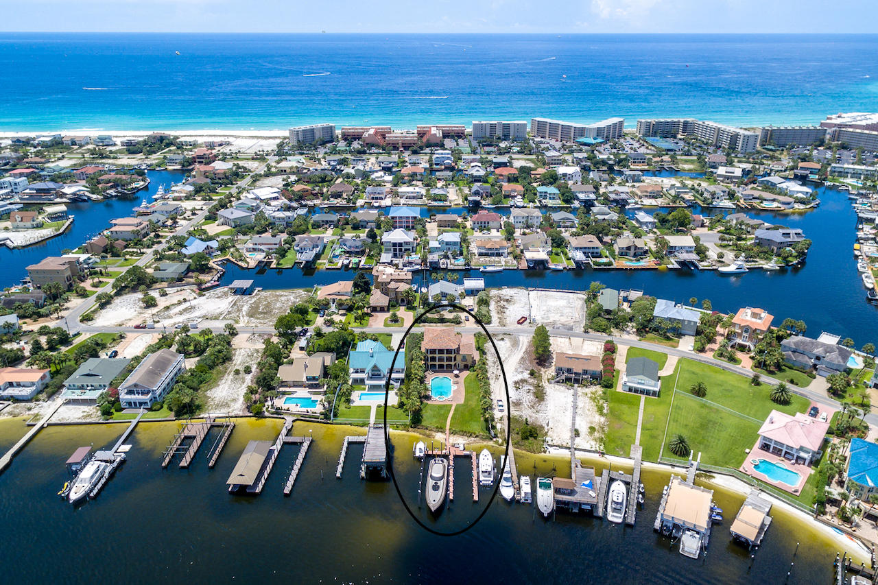 HOLIDAY ISLE - Residential