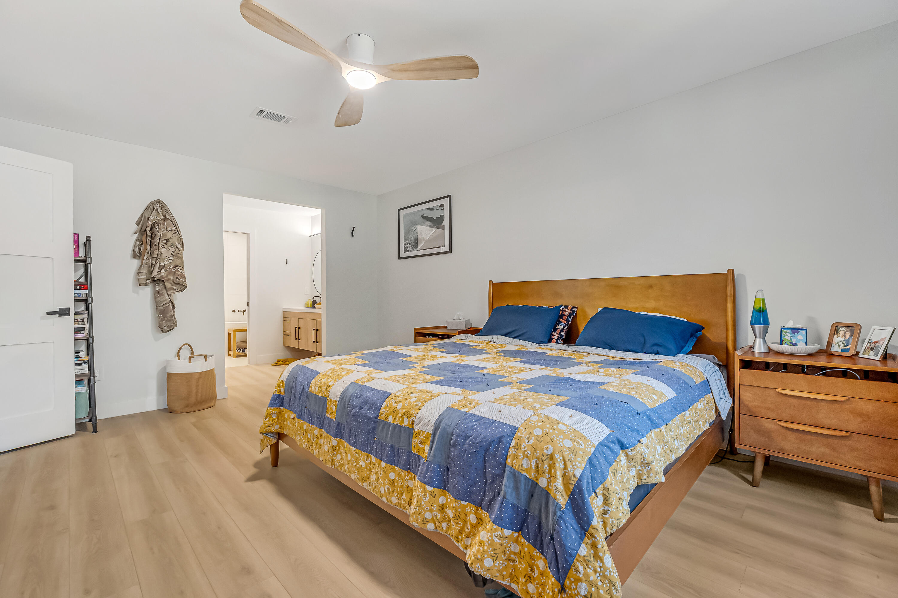 SANDALWOOD - Residential