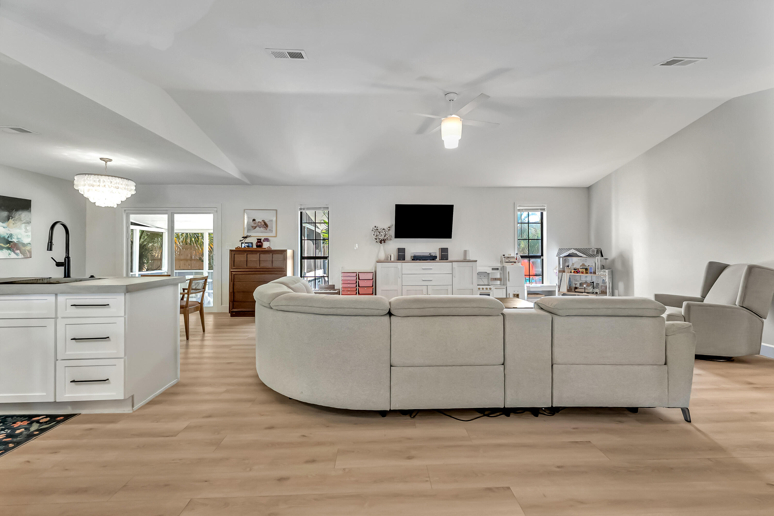SANDALWOOD - Residential