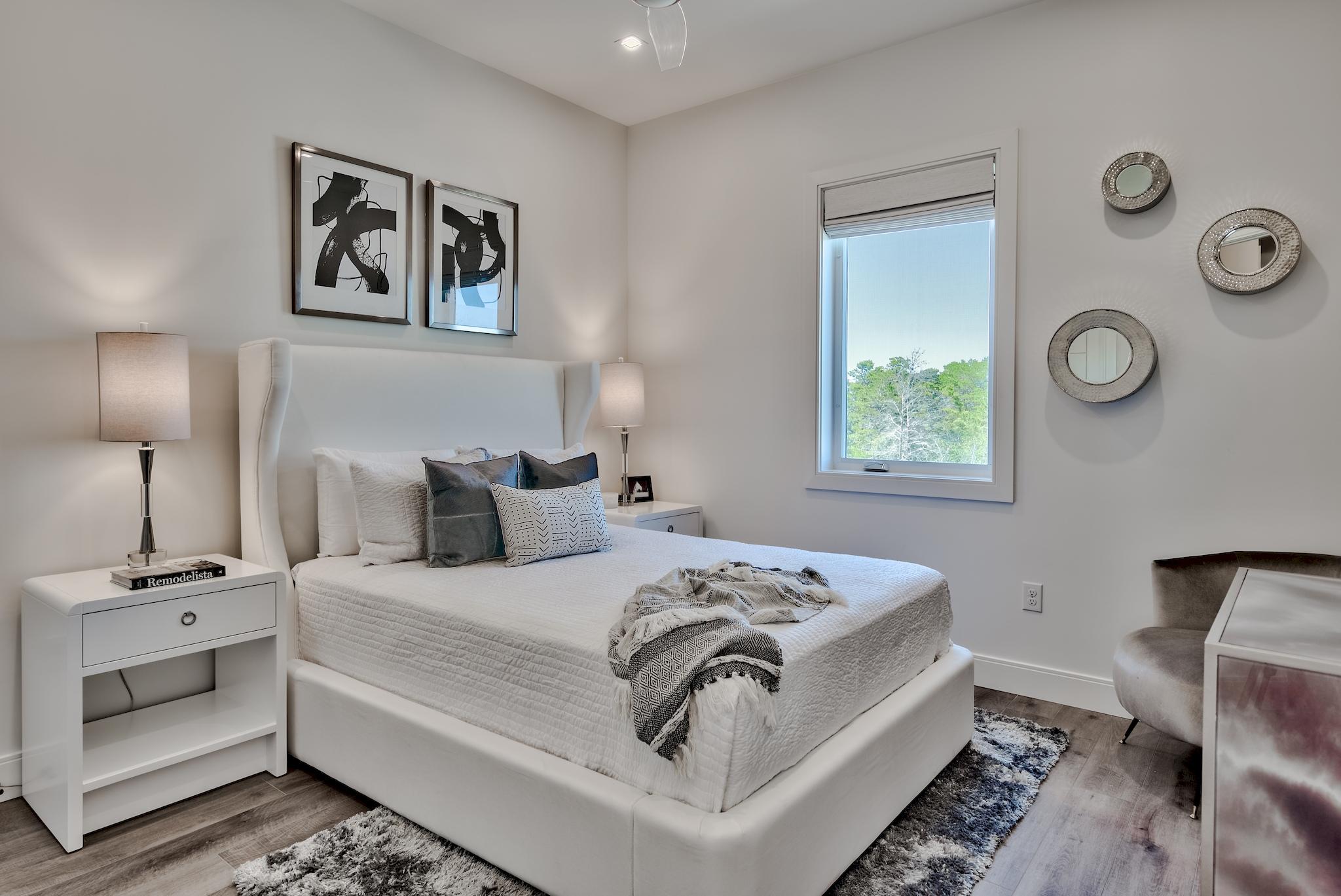 CREST DEVELOPMENT - Residential