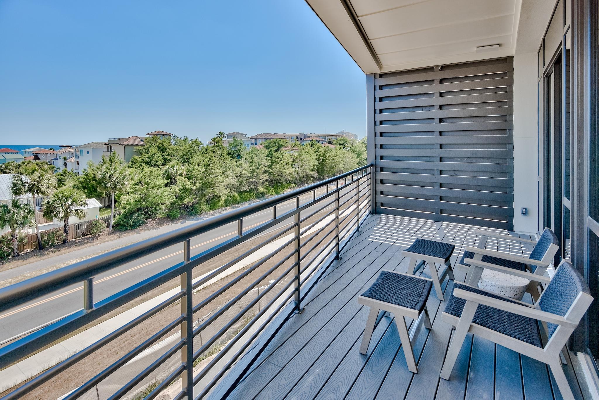 CREST DEVELOPMENT - Residential