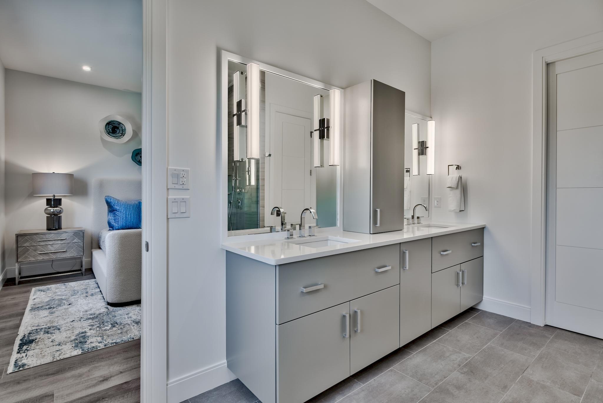 CREST DEVELOPMENT - Residential