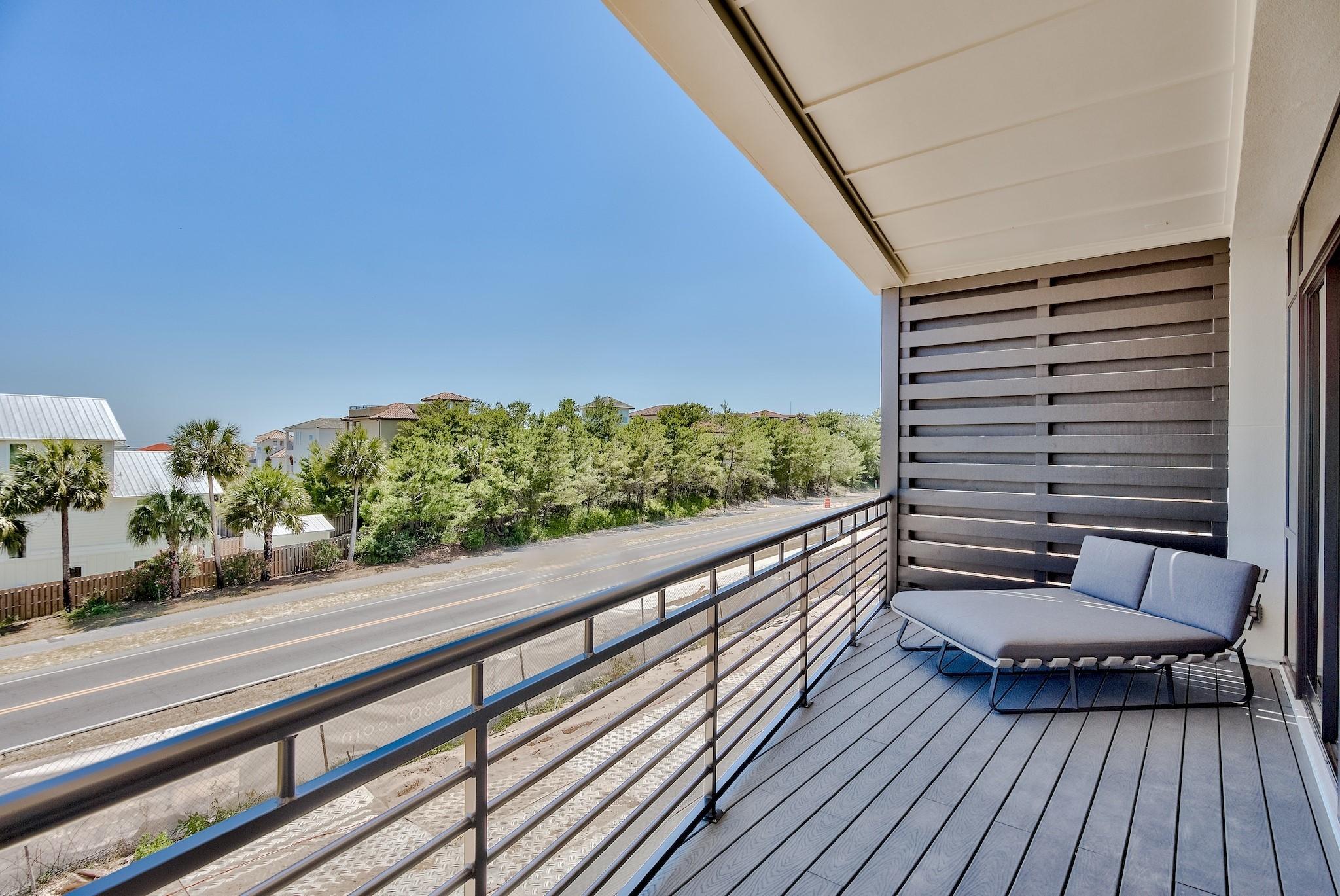 CREST DEVELOPMENT - Residential