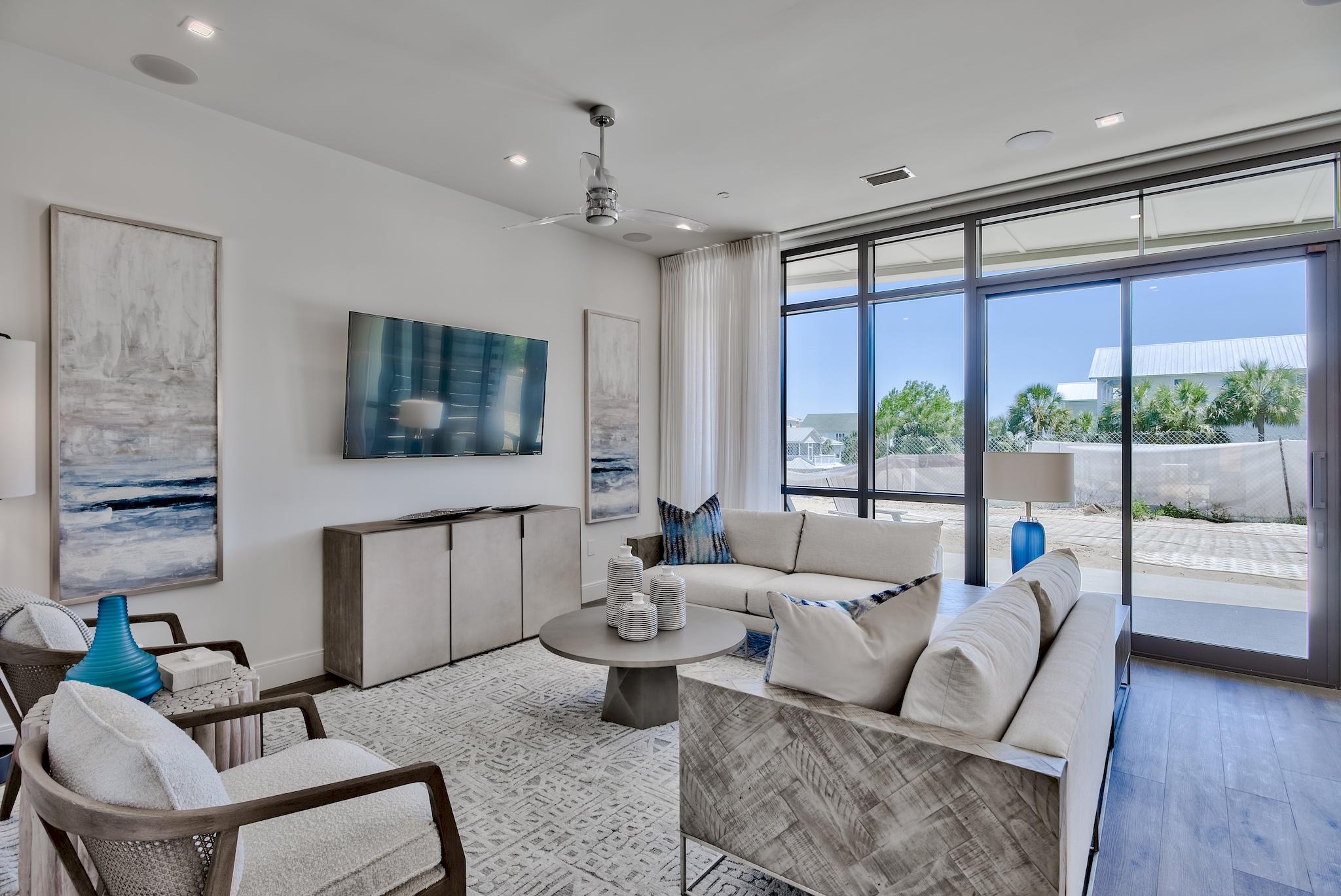 CREST DEVELOPMENT - Residential