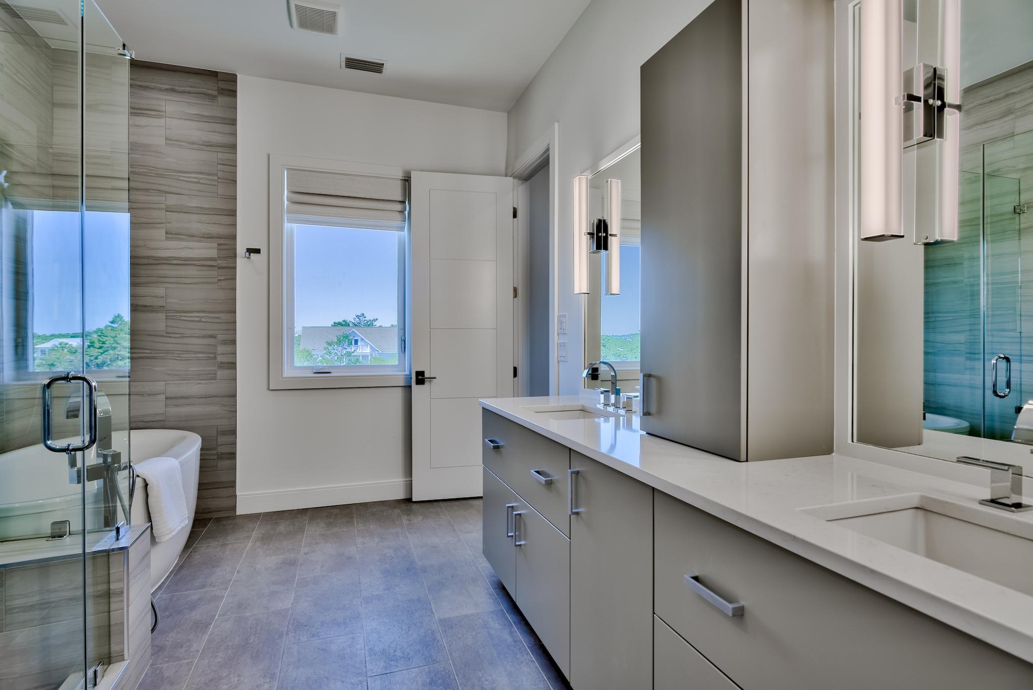 CREST DEVELOPMENT - Residential