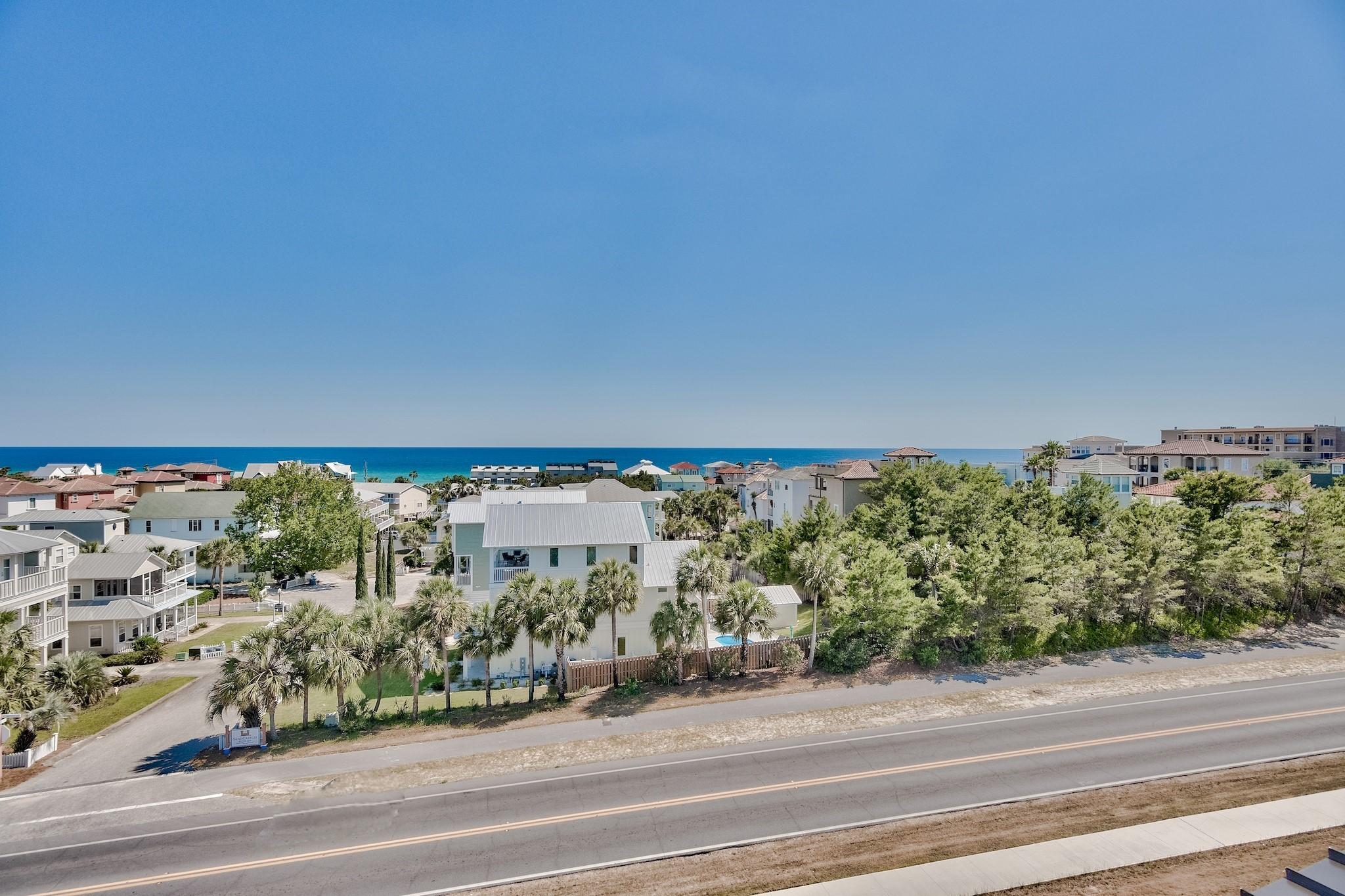 CREST DEVELOPMENT - Residential
