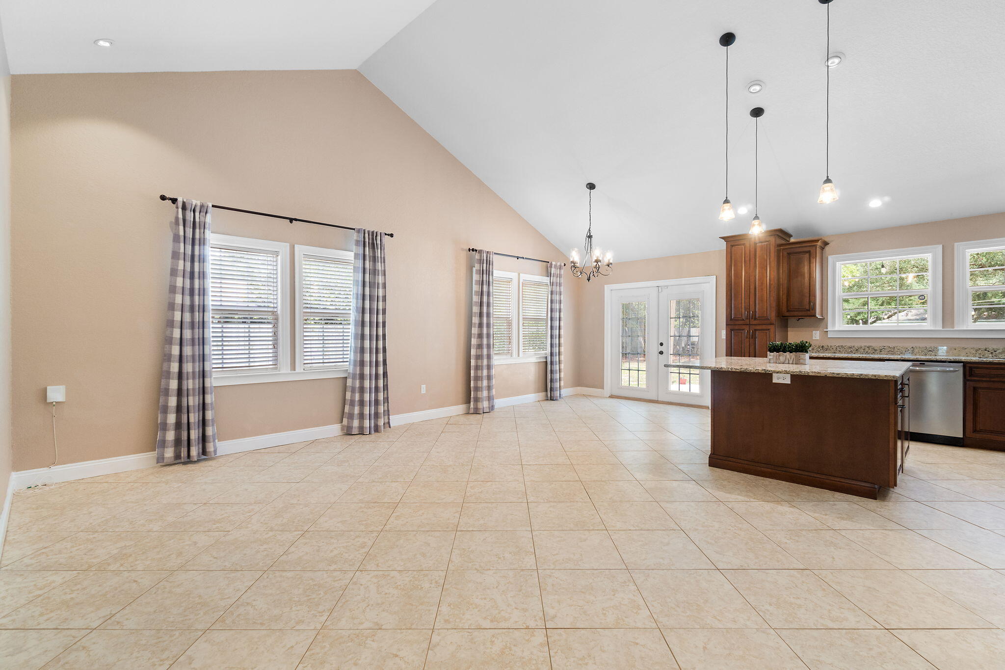 HOLLEY BY THE SEA - Residential