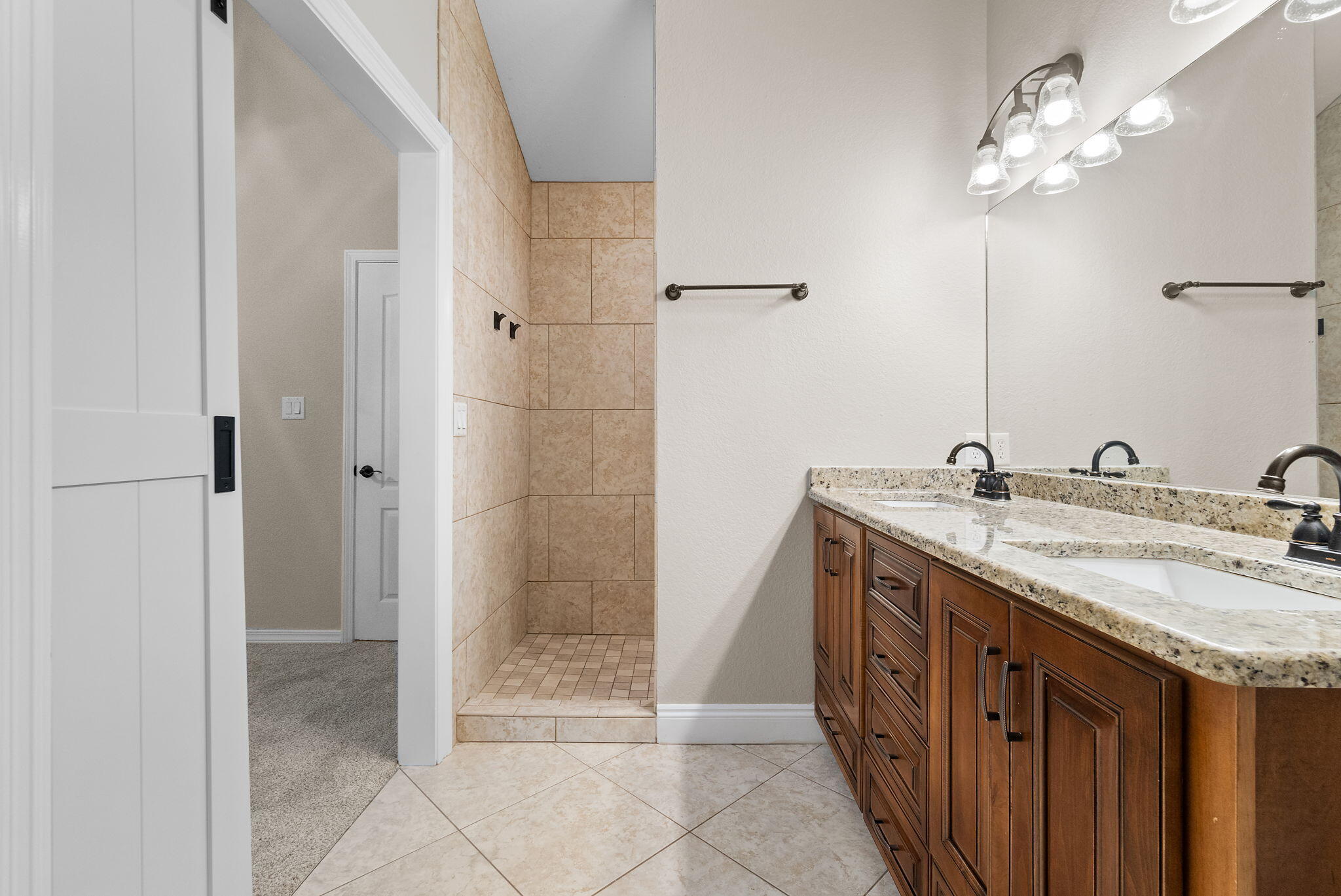 HOLLEY BY THE SEA - Residential
