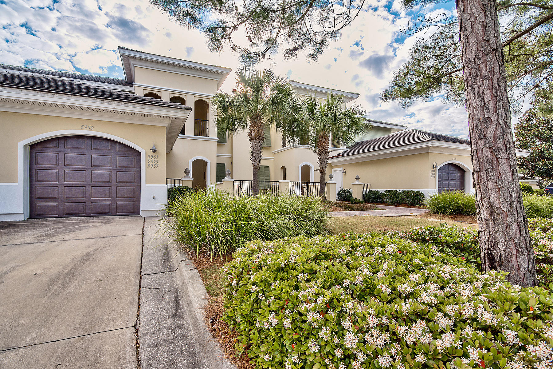 PINE RIDGE VILLAS - Residential