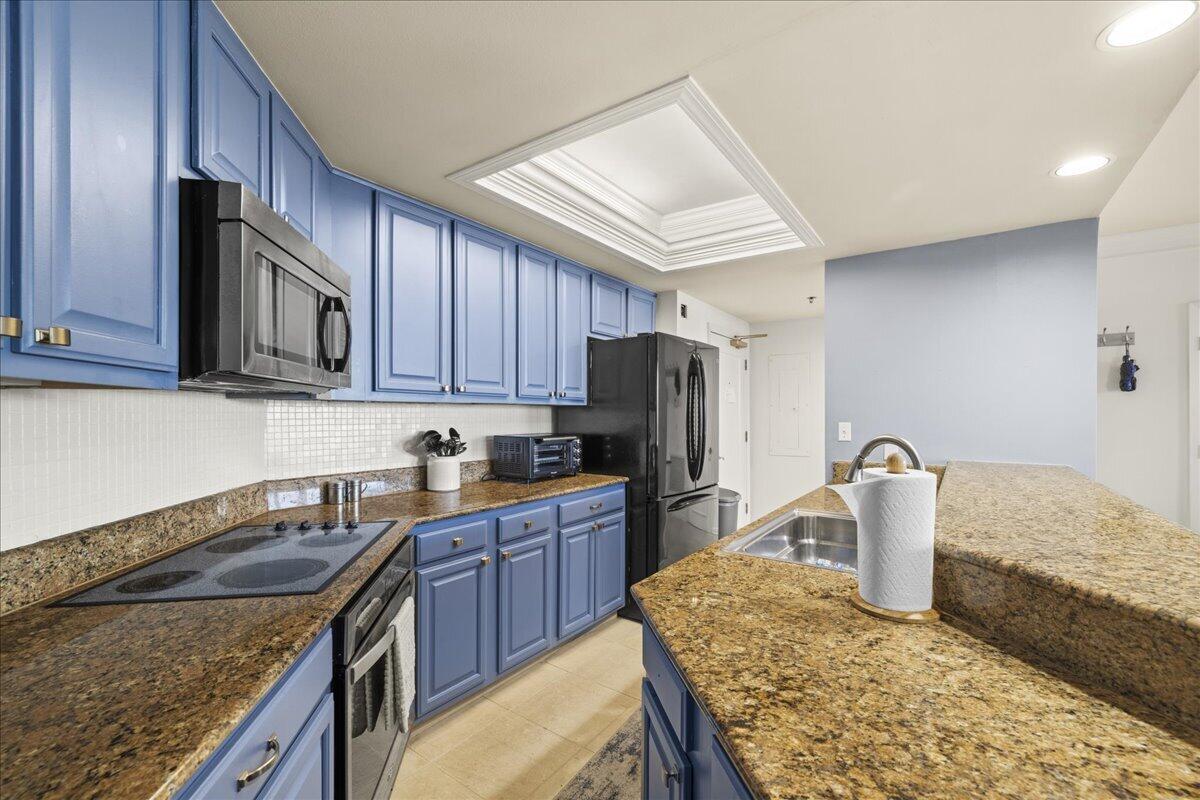 EAST PASS TOWERS CONDO PH 2 - Residential