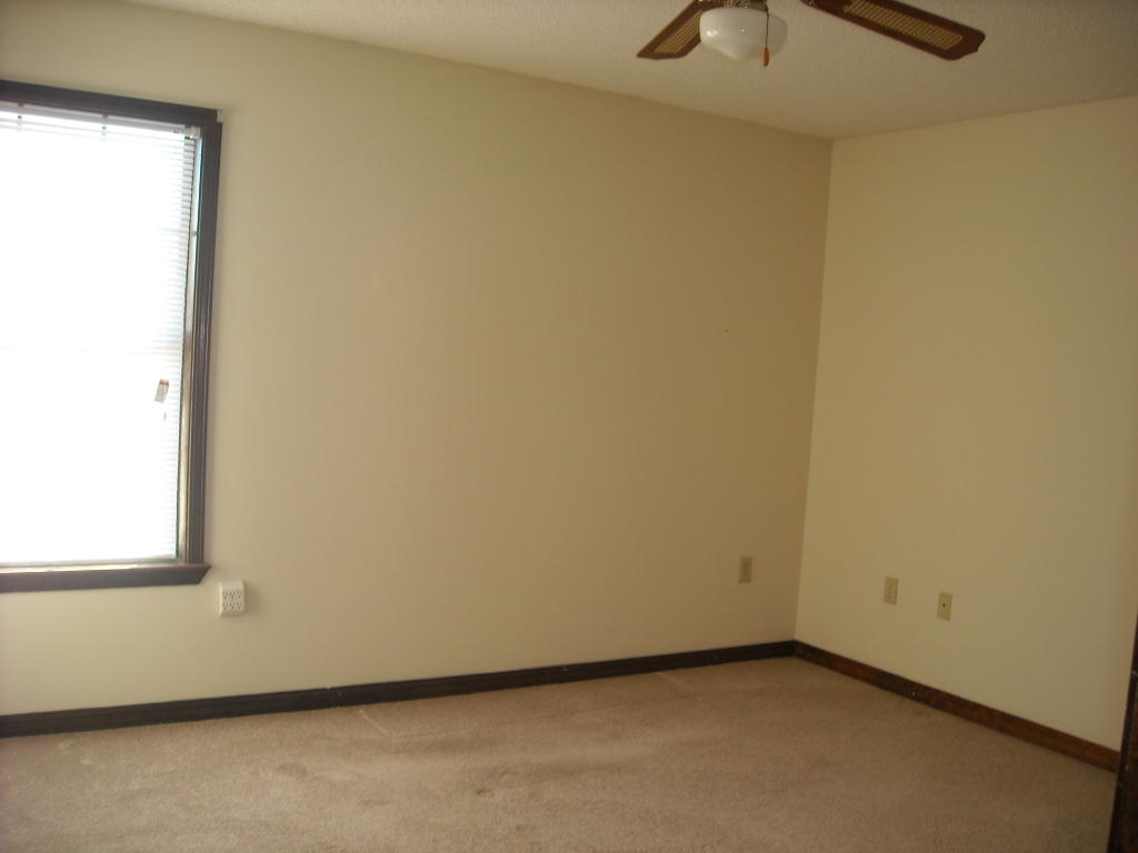 SHOAL WOOD ESTATES 1ST PH 2 - Residential Lease