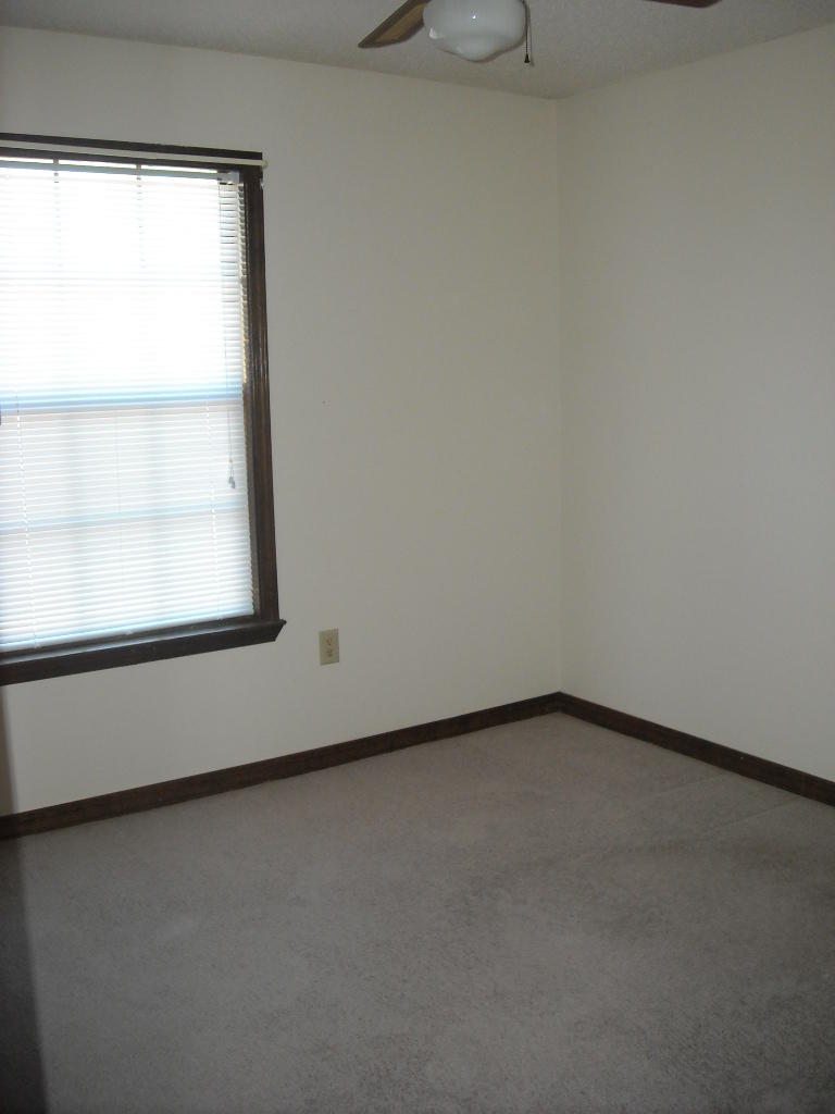 SHOAL WOOD ESTATES 1ST PH 2 - Residential Lease