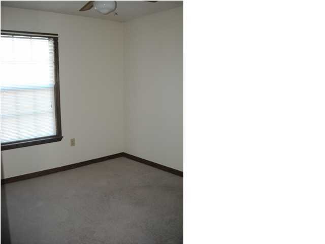 SHOAL WOOD ESTATES 1ST PH 2 - Residential Lease