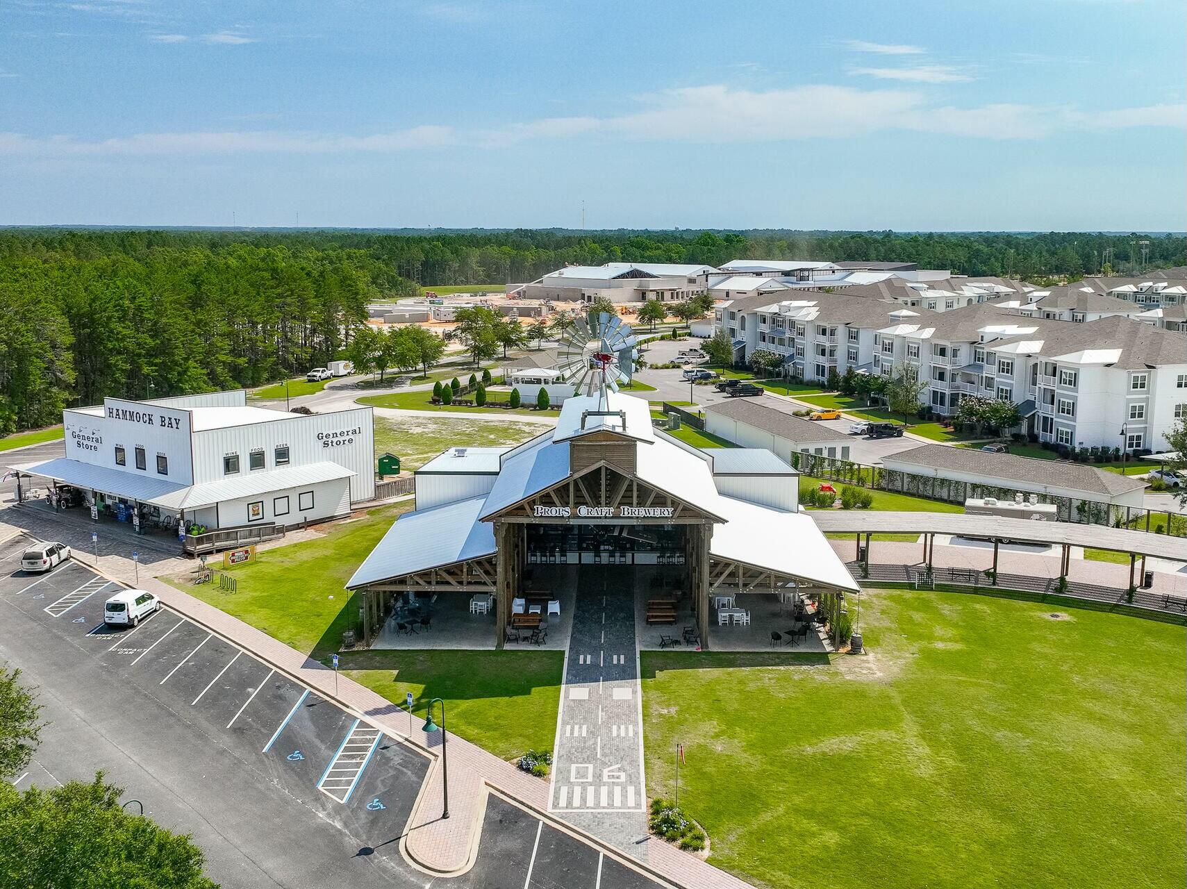 HAMMOCK BAY - Residential