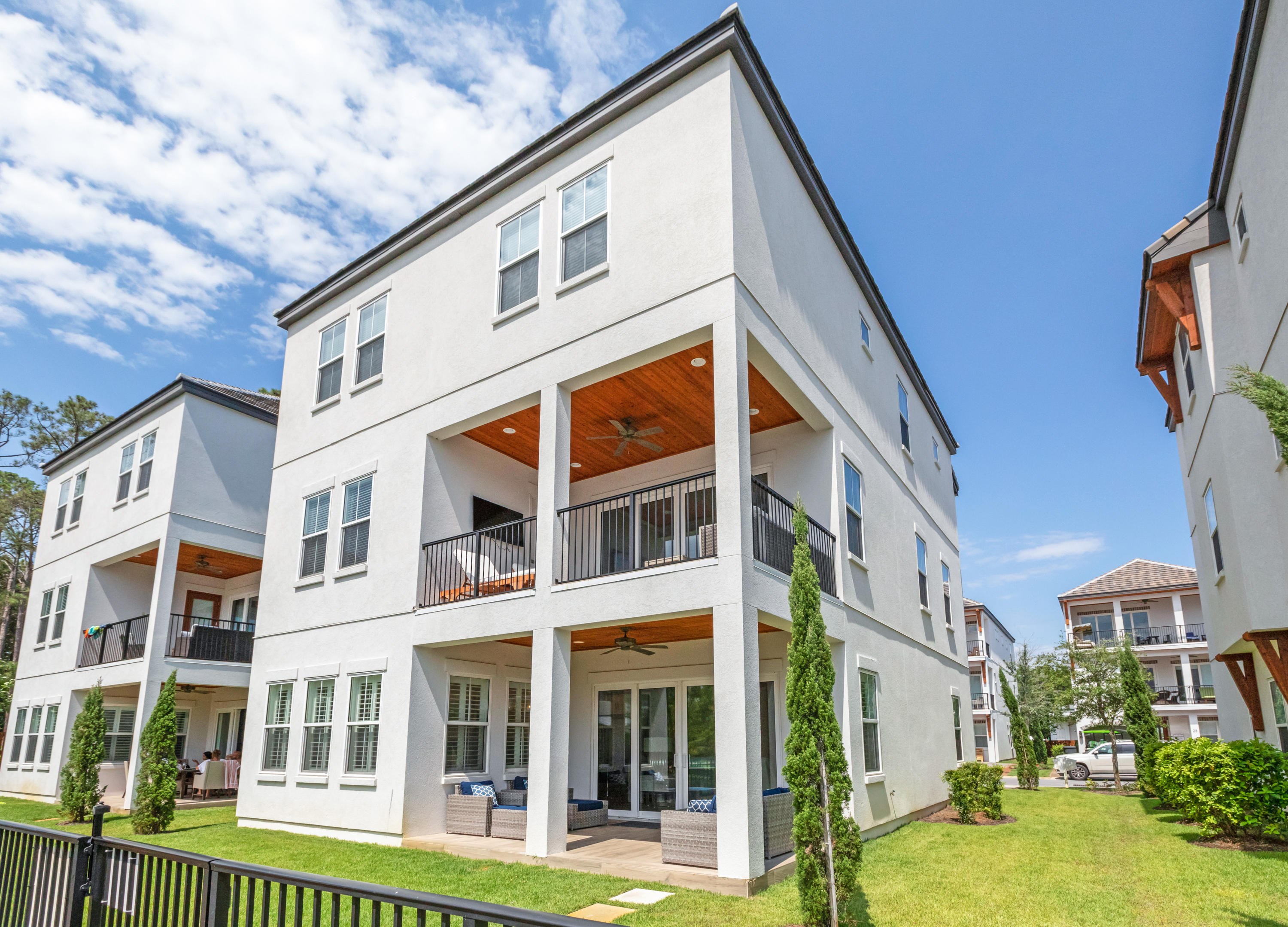 The Retreat at Miramar - Residential