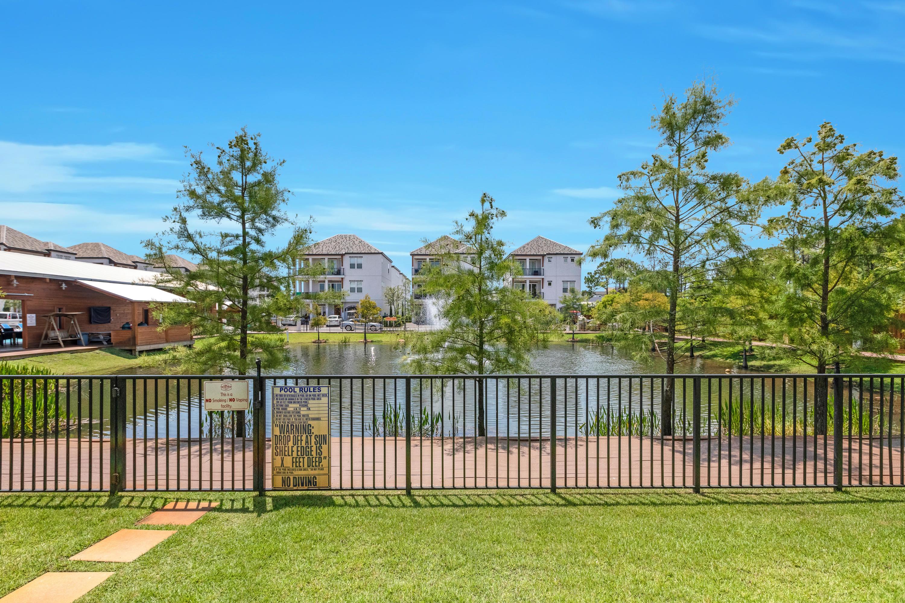 The Retreat at Miramar - Residential