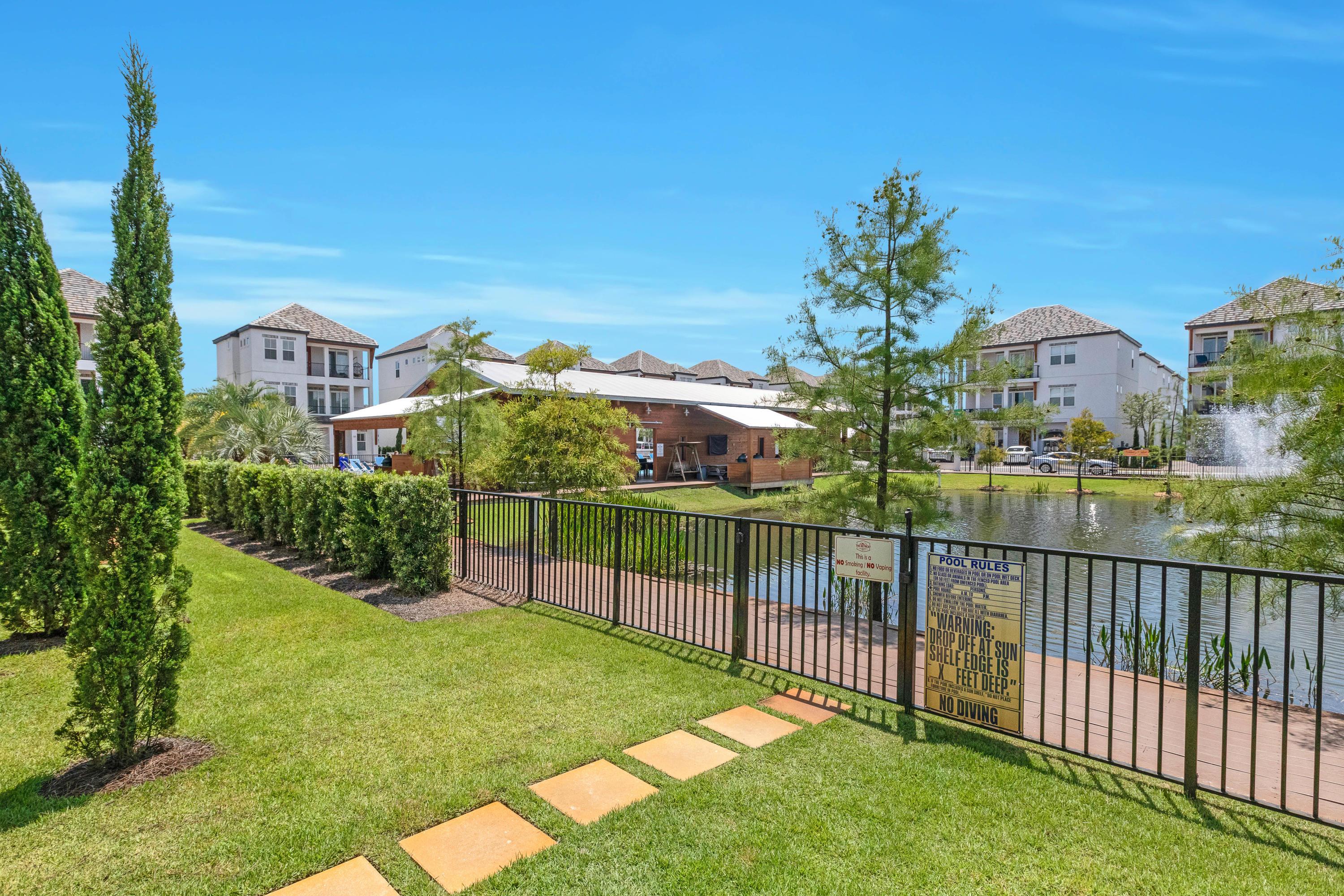 The Retreat at Miramar - Residential