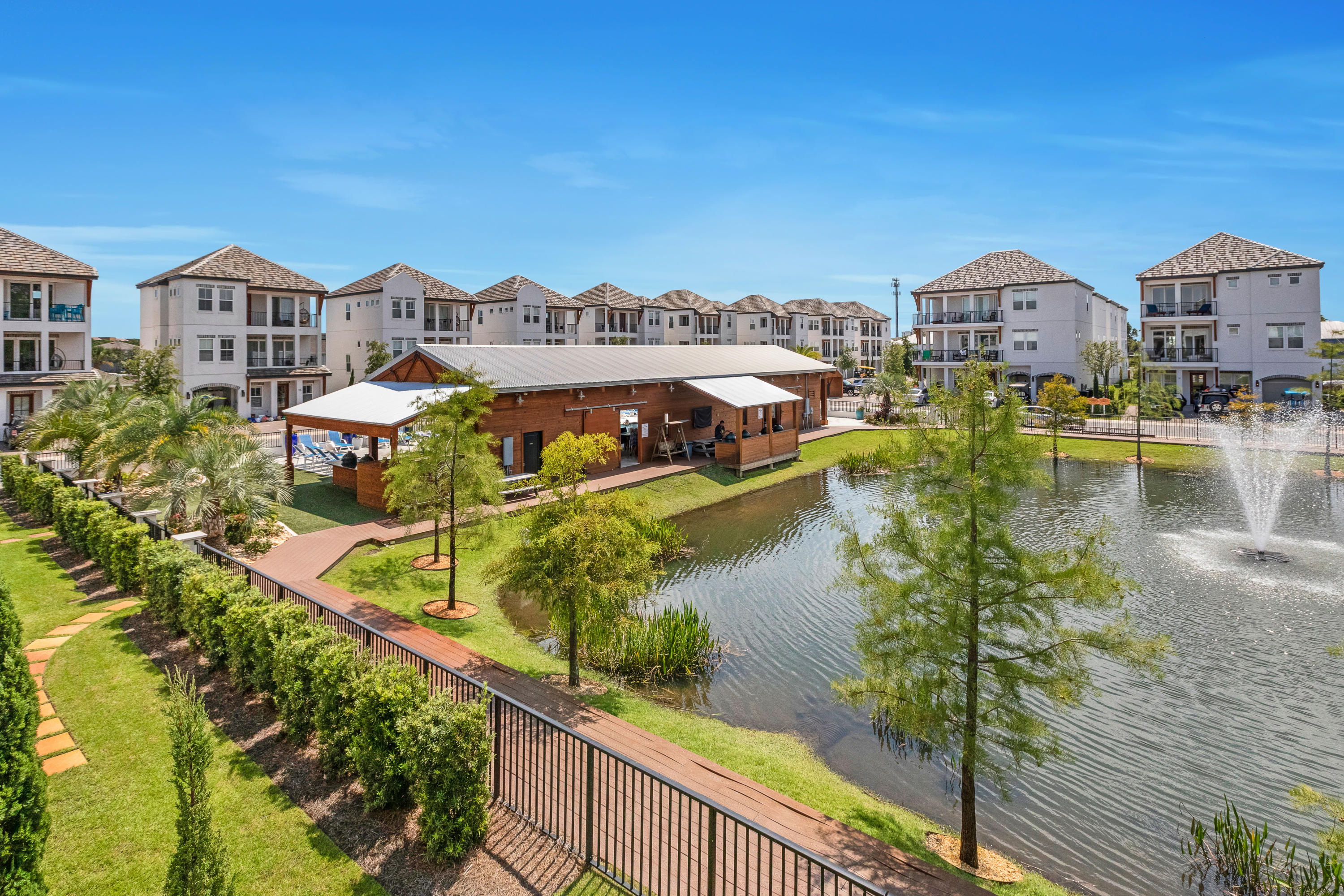 The Retreat at Miramar - Residential