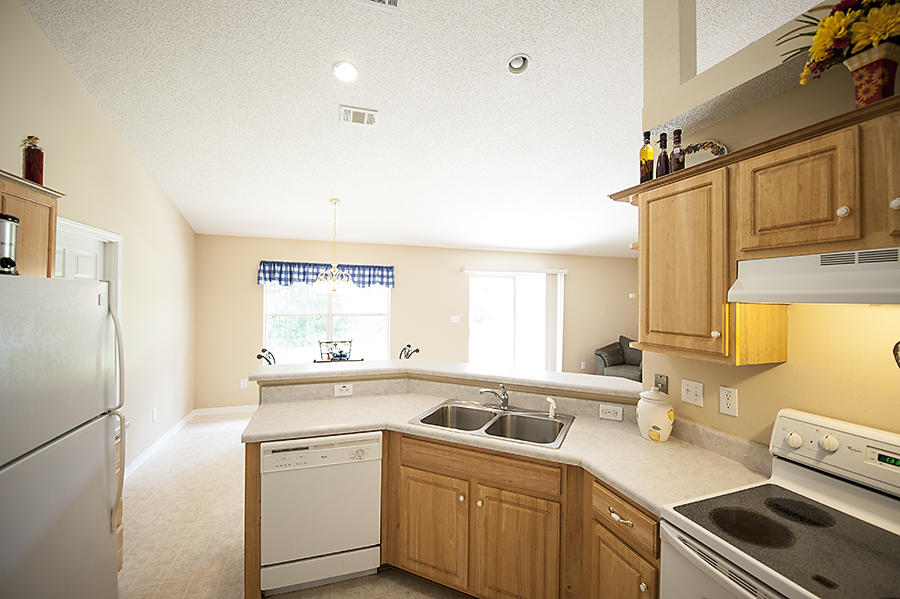 HOLLEY BY THE SEA - Residential