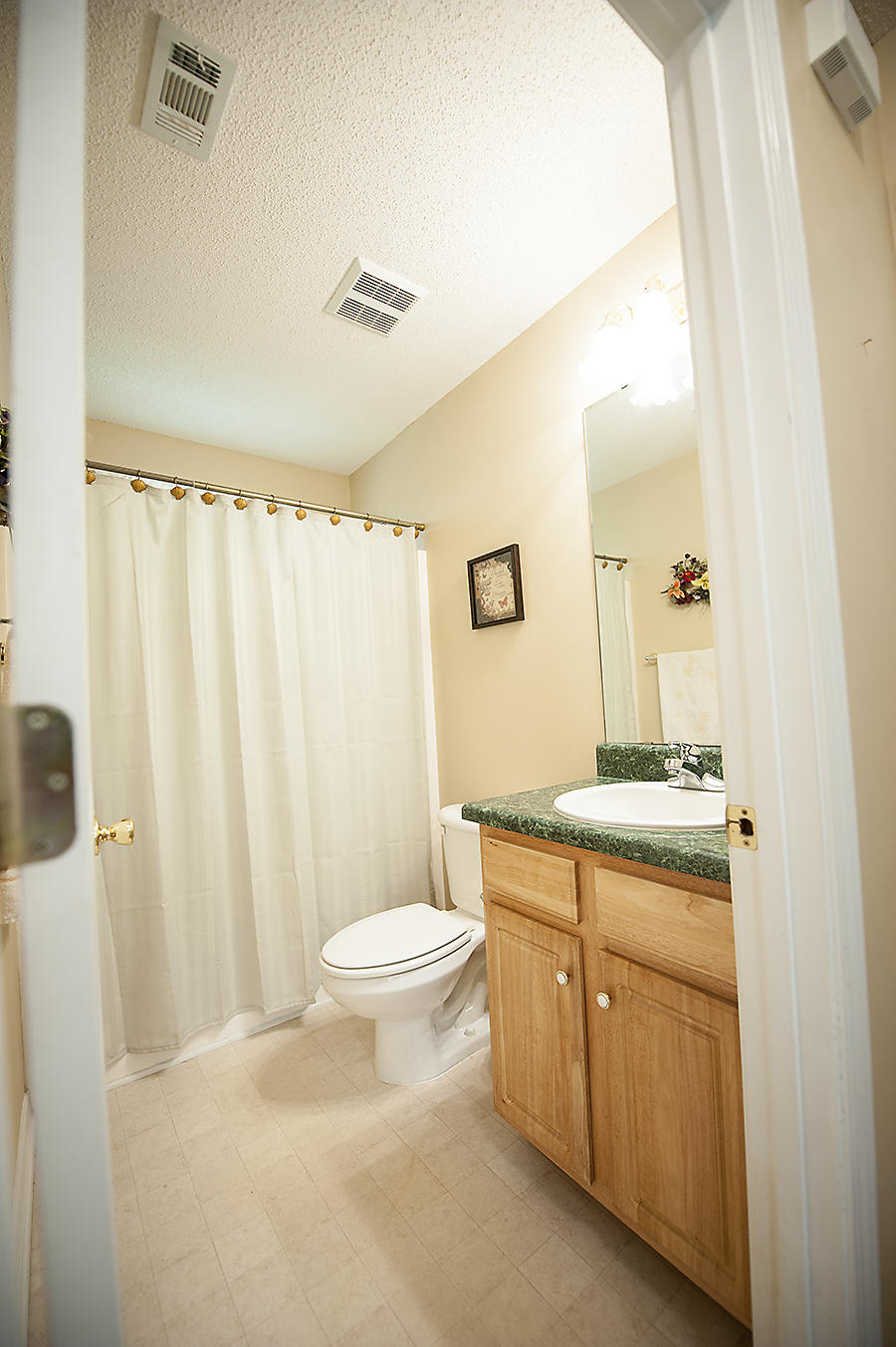 HOLLEY BY THE SEA - Residential