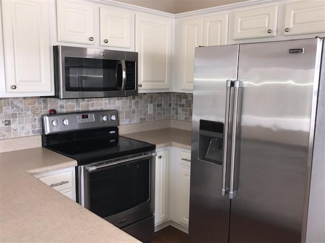 SHADOW LAKES - Residential