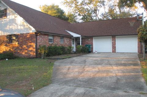 Photo of 733 Bradford Drive, Fort Walton Beach, FL 32547 (MLS # 897955)