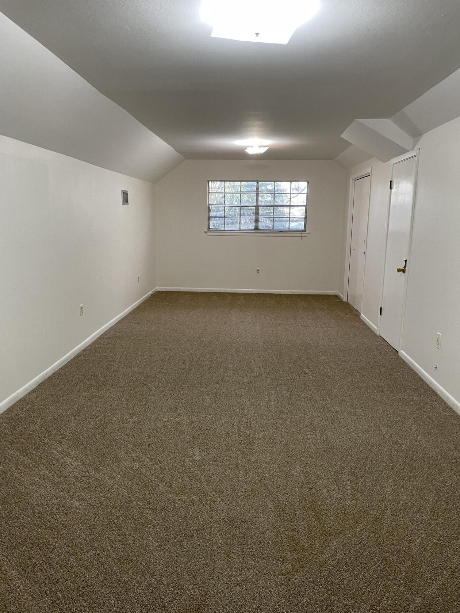 COLONY ESTATES - Residential Lease