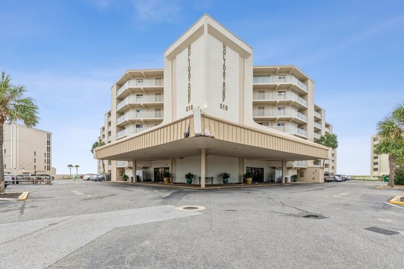 HOLIDAY SURF & RACQUET CLUB - Residential