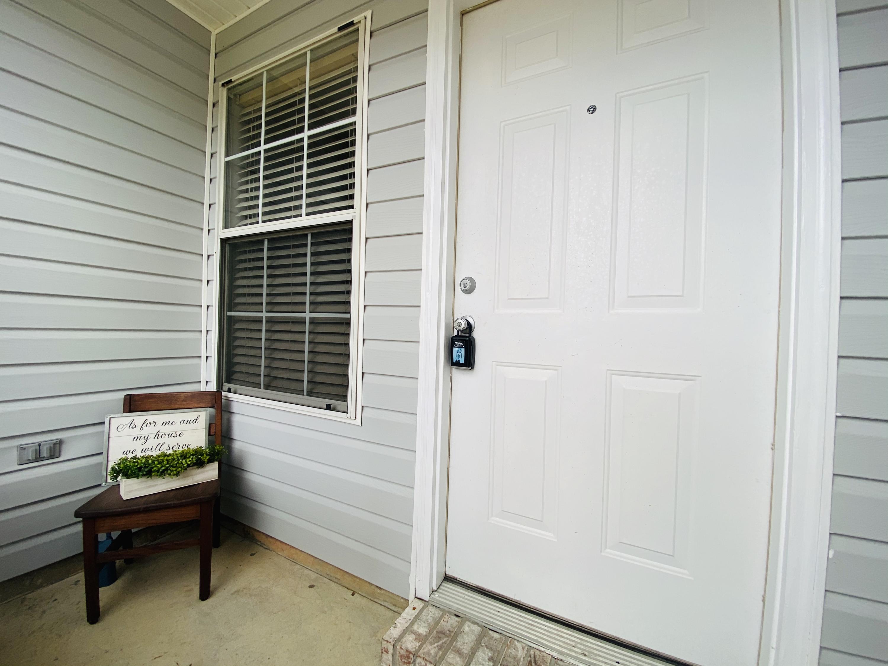 LAUREL OAKS - Residential