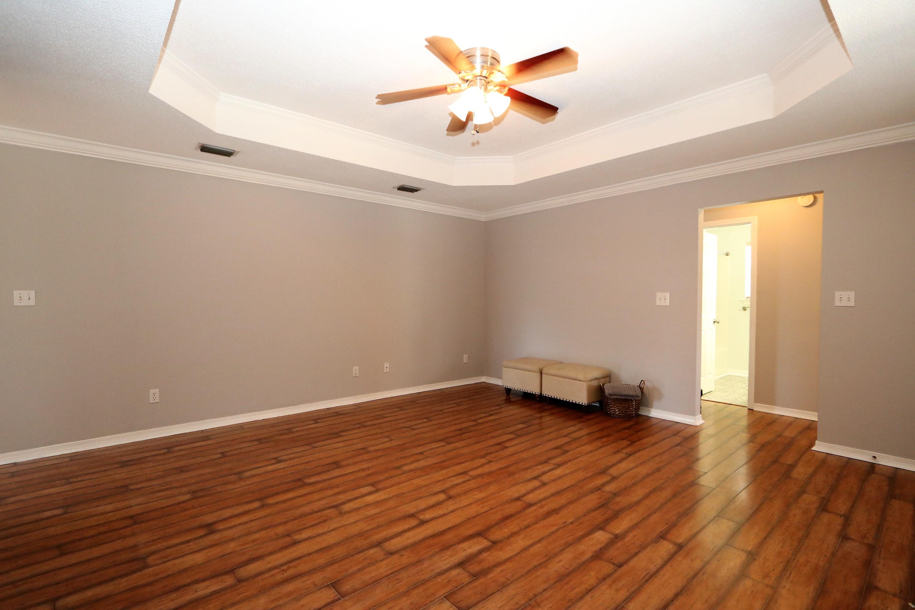 LAUREL OAKS - Residential