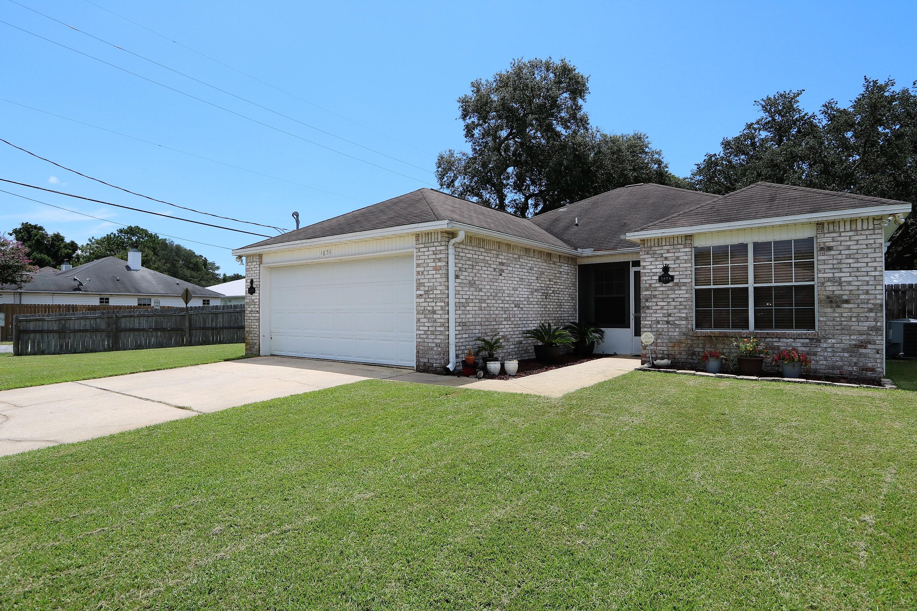 LAUREL OAKS - Residential