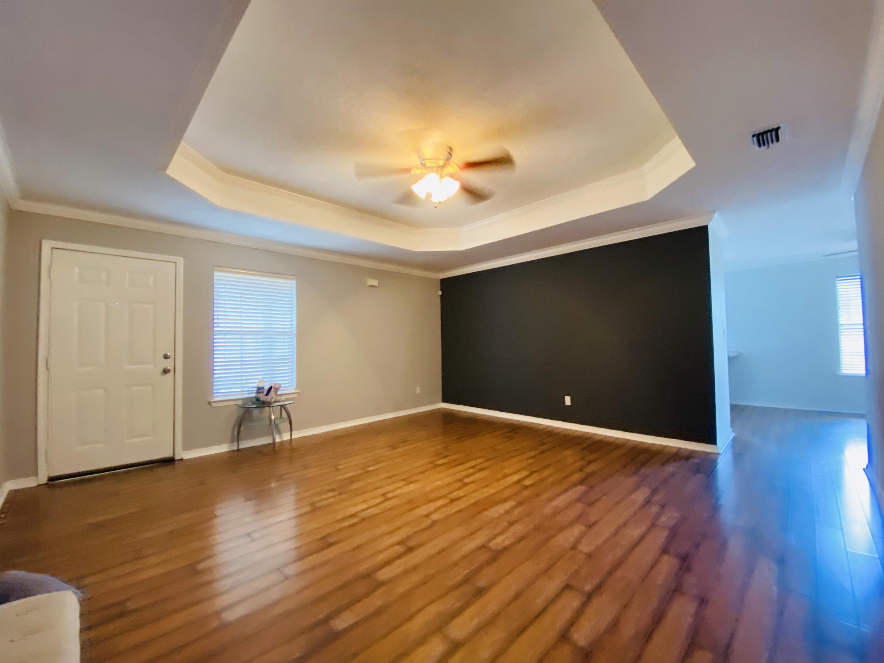 LAUREL OAKS - Residential