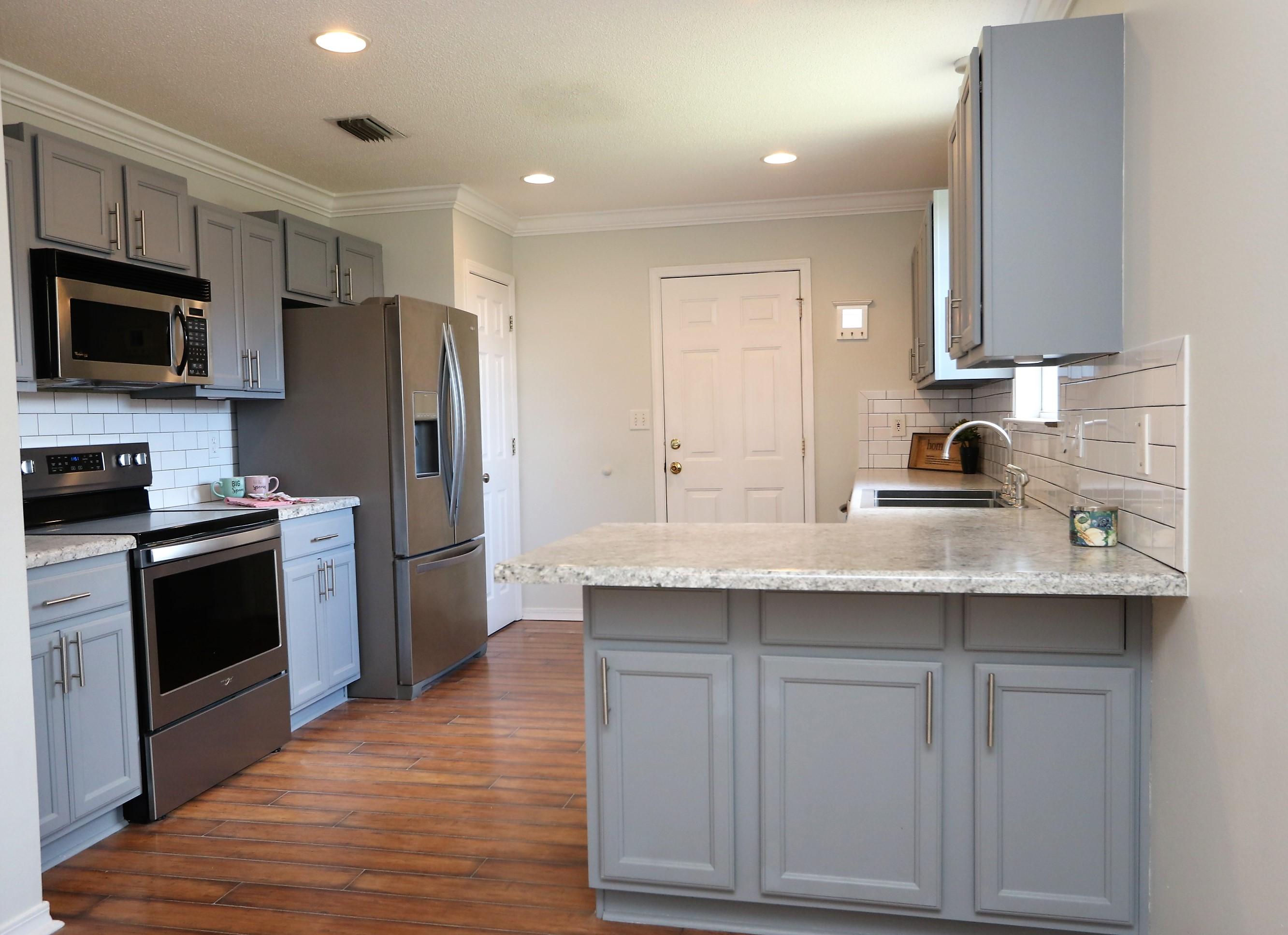 LAUREL OAKS - Residential