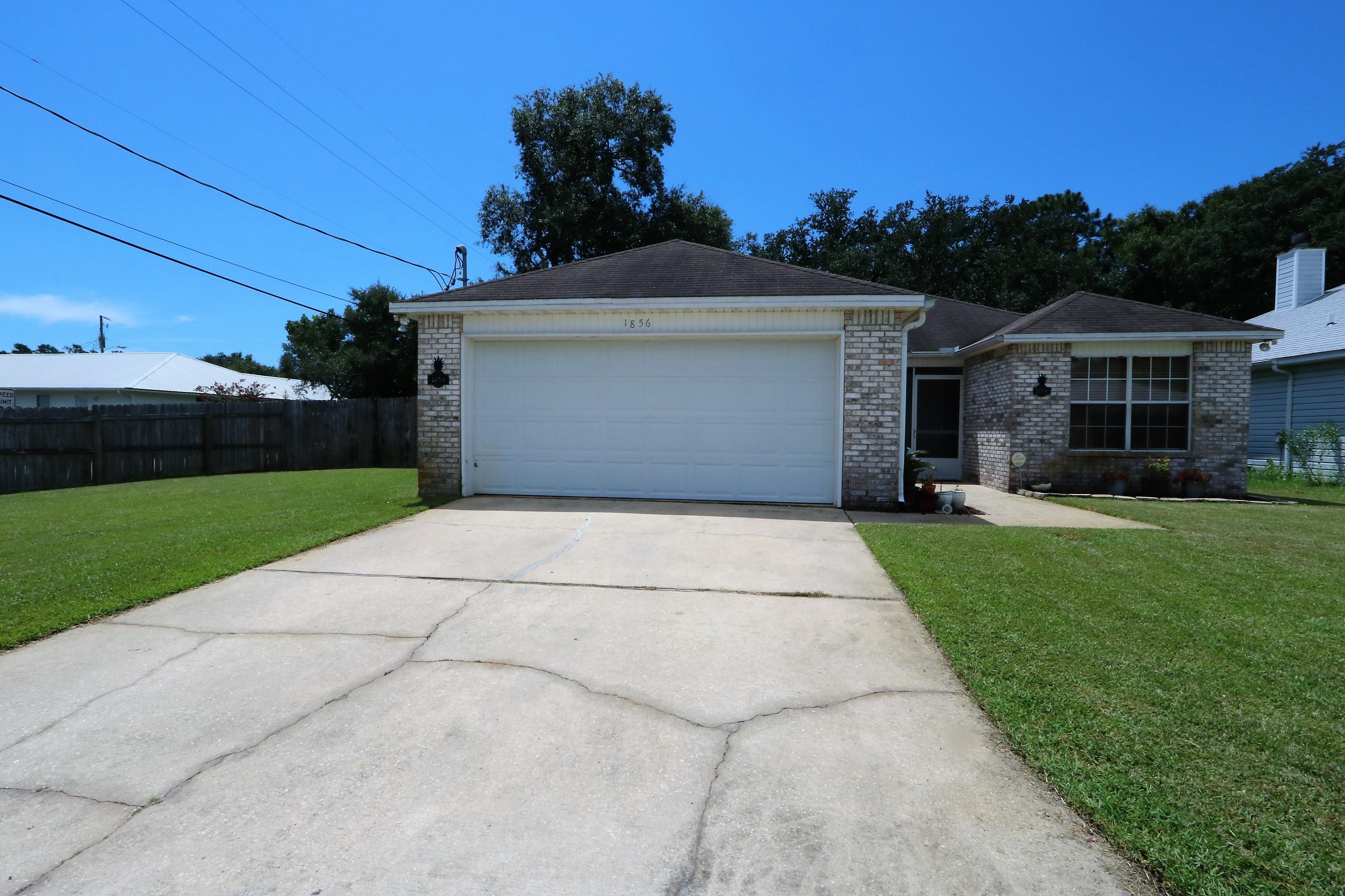 LAUREL OAKS - Residential