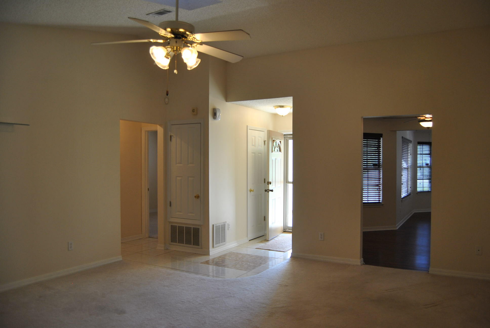 HOLLEY BY THE SEA - Residential