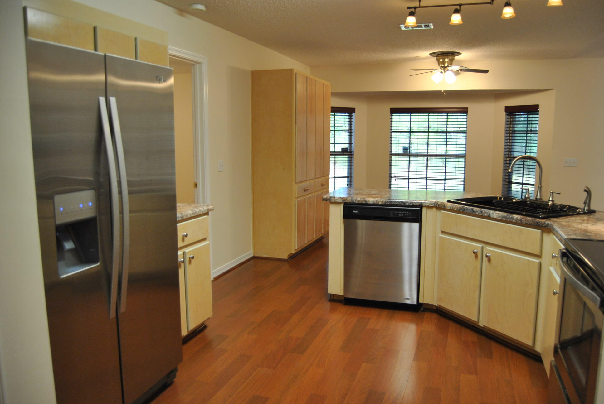 HOLLEY BY THE SEA - Residential