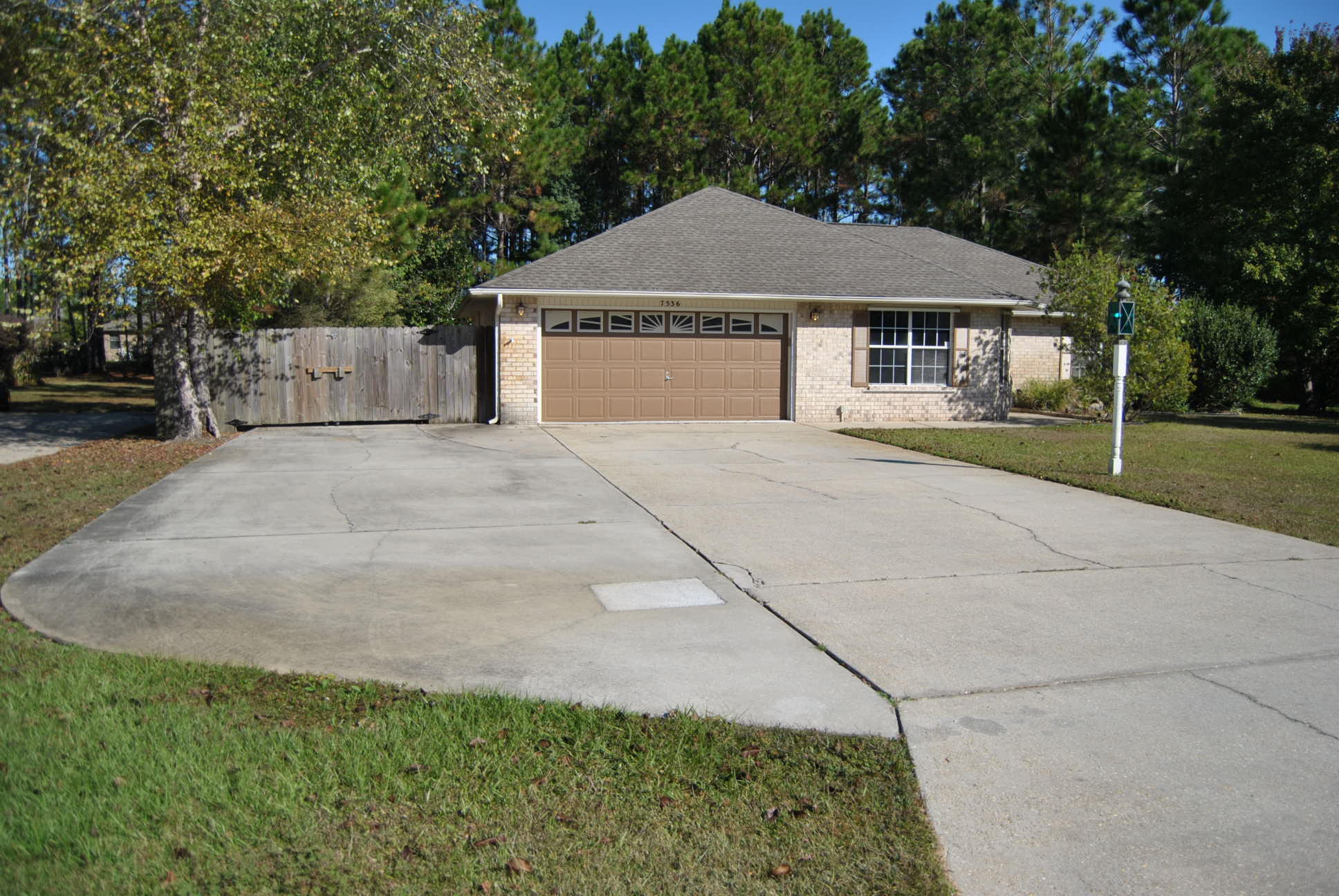 HOLLEY BY THE SEA - Residential