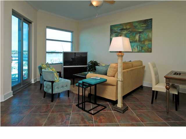 HARBOR LIGHTS - Residential