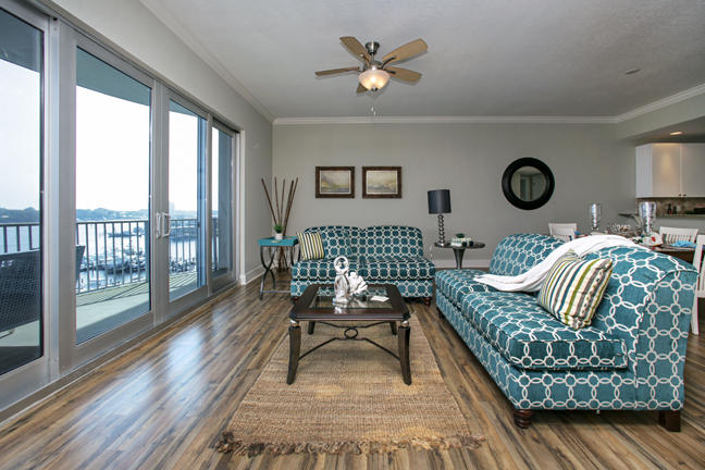 HARBOR LIGHTS - Residential