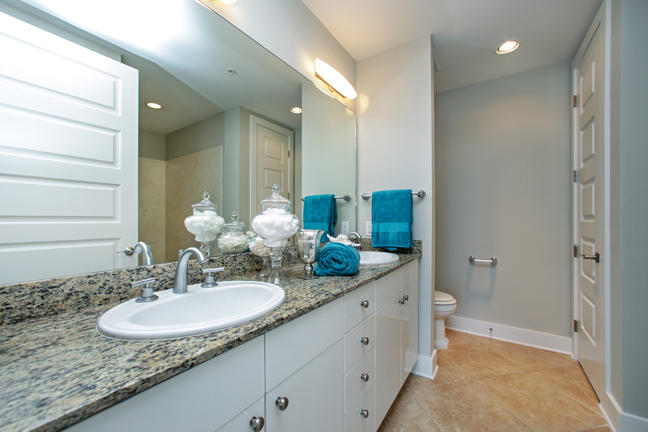 HARBOR LIGHTS - Residential