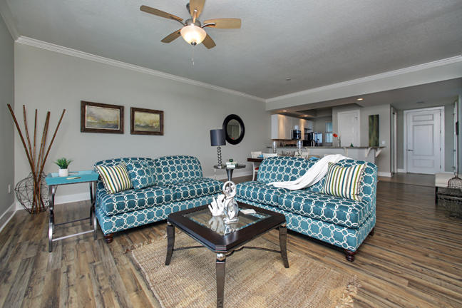 HARBOR LIGHTS - Residential