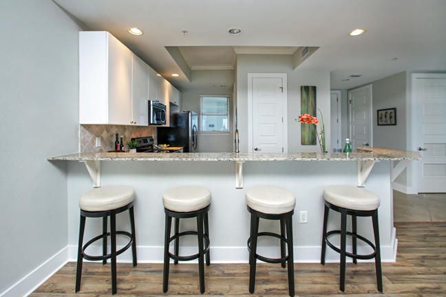 HARBOR LIGHTS - Residential