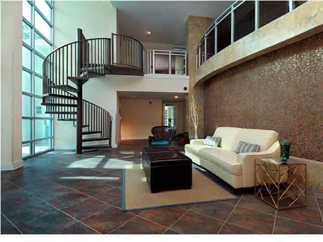 HARBOR LIGHTS - Residential