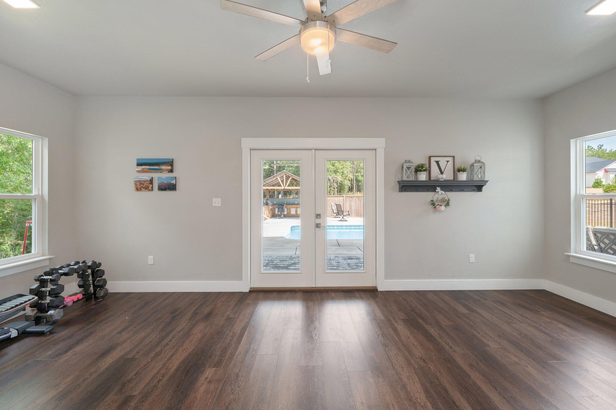 NO RECORDED SUBDIVISION - Residential